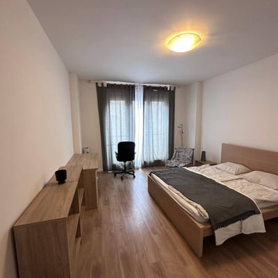 Alquiler de un acogedor apartamento de 2 habitaciones, 52 m², Staré Mesto, Bratislava, Eslovaquia